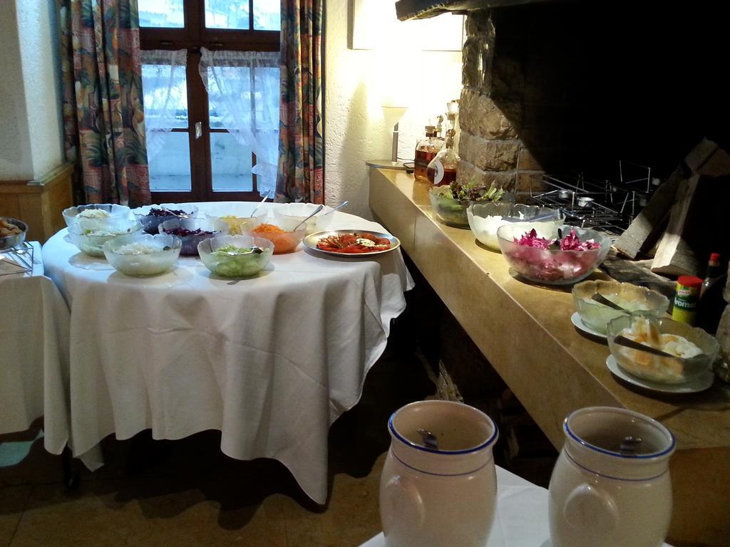Gasthaus Zur Sonne Aesch  Extérieur photo
