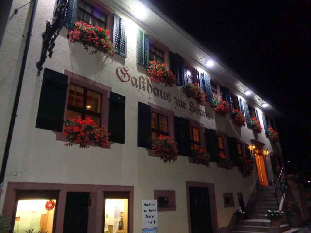 Gasthaus Zur Sonne Aesch  Extérieur photo